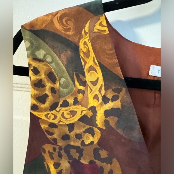 90’s VTG The Limited Women's Silk Leopard Geometric Preppy Vest M/L Gold Buttons - Picture 7 of 13